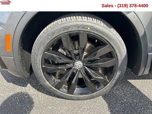 Used 2021 Volkswagen Tiguan SE R-Line AWD/4WD image 24