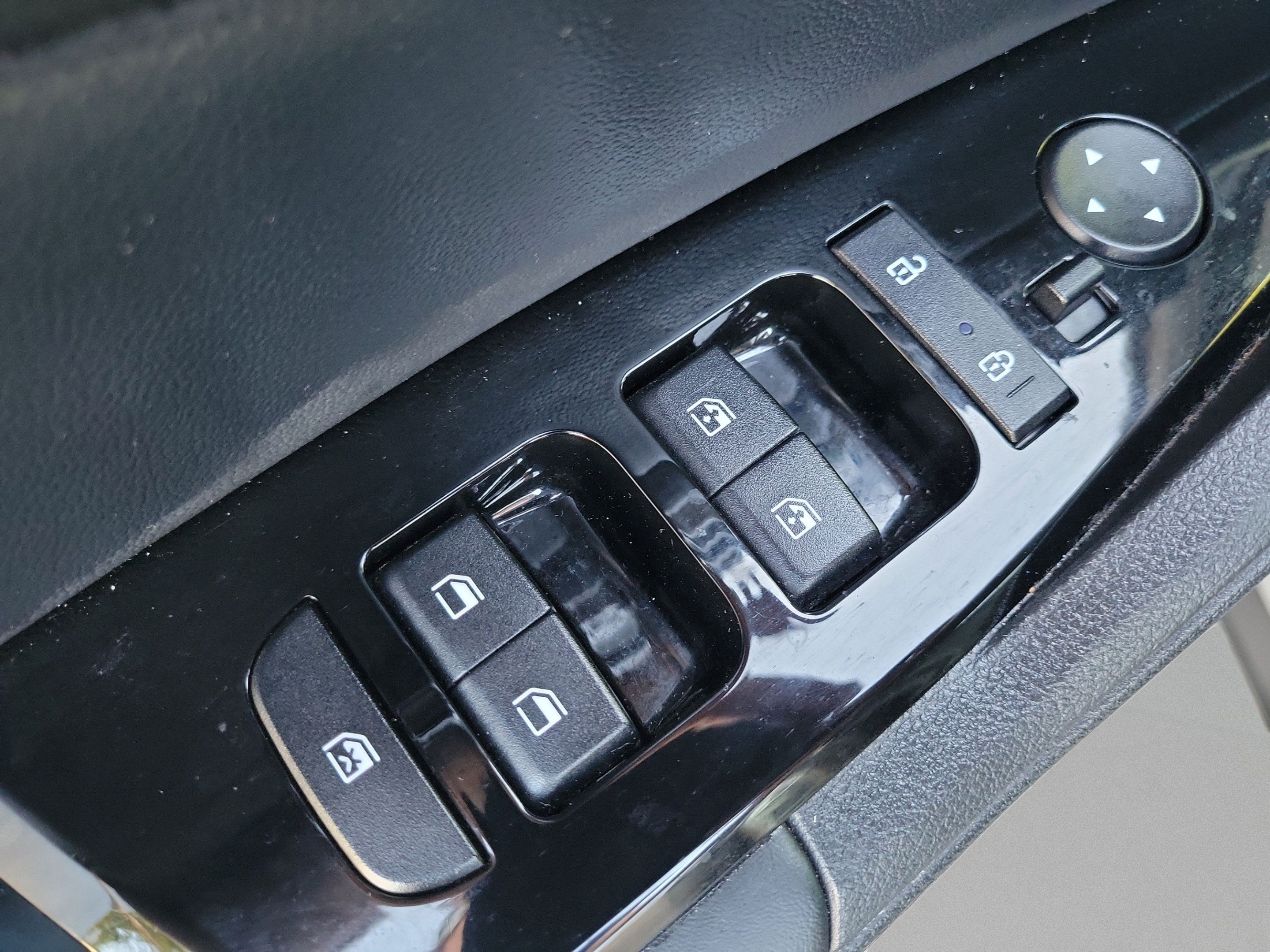 Certified 2024 Kia Sportage EX FWD image 14