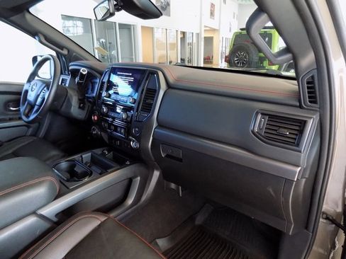 Used 2023 Nissan Titan PRO-4X w/ Pro-4x Convenience Package image 27