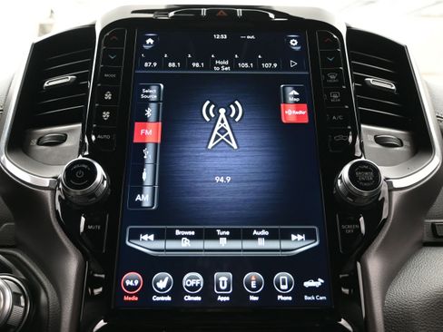 Used 2020 RAM 1500 Laramie w/ Sport Appearance Package AWD/4WD image 29