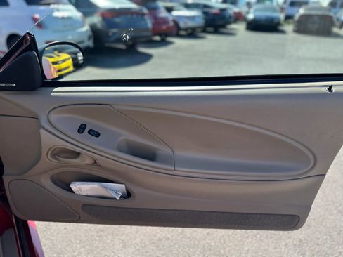 Used 1999 Ford Mustang Coupe image 17