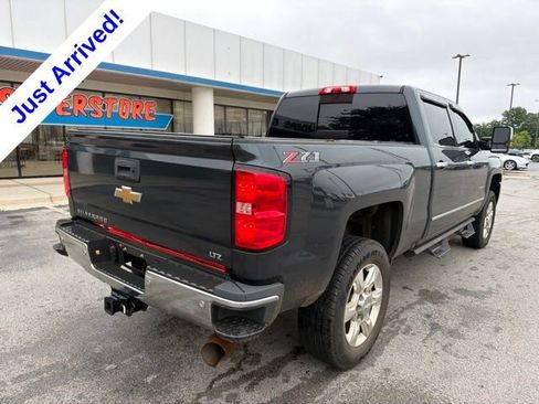 Used 2019 Chevrolet Silverado 2500 LTZ w/ Duramax Plus Package AWD/4WD image 3
