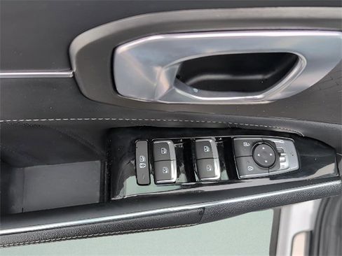 Used 2023 Kia Sorento SX image 7