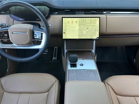 New 2026 Land Rover Range Rover SE image 23