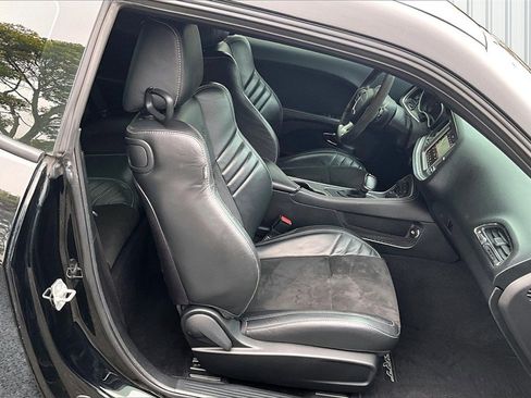 Used 2019 Dodge Challenger SRT Hellcat Redeye image 18