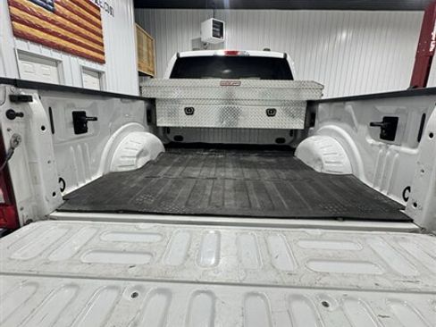 Used 2022 Ford F250 XLT w/ Snow Plow/Camper Package AWD/4WD image 7