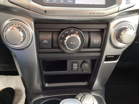 Used 2019 Toyota 4Runner SR5 Premium image 24