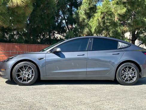 Used 2023 Tesla Model 3 Standard Range RWD image 7