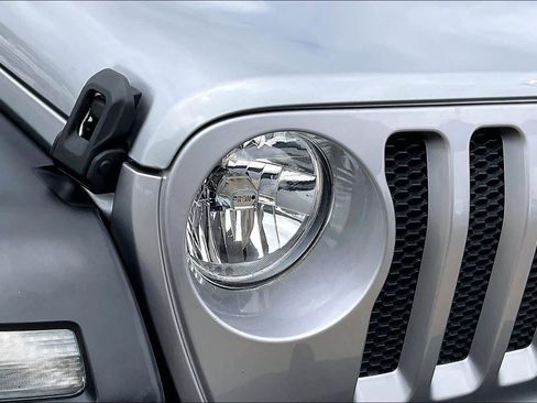 Used 2018 Jeep Wrangler Unlimited Sport S AWD/4WD image 26