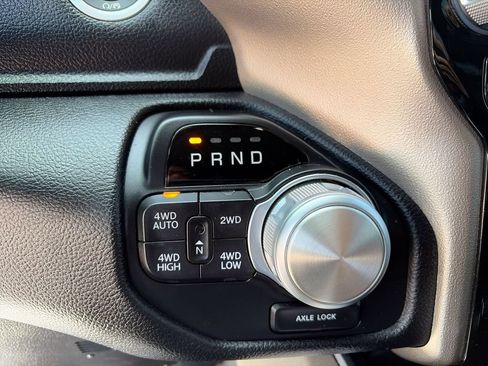 Used 2019 RAM 1500 Laramie w/ Sport Appearance Package AWD/4WD image 23