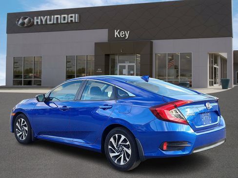 Used 2018 Honda Civic EX image 5