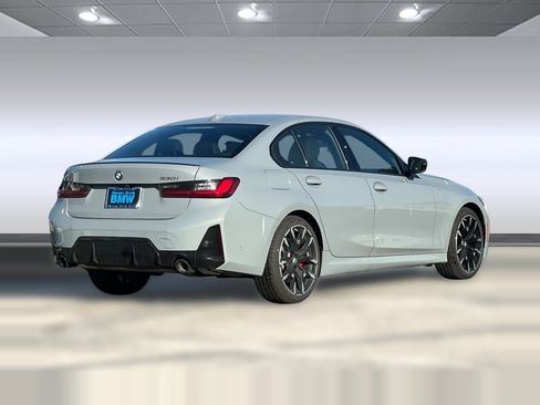 Used 2026 BMW 330i Sedan w/ M Sport Package RWD image 9
