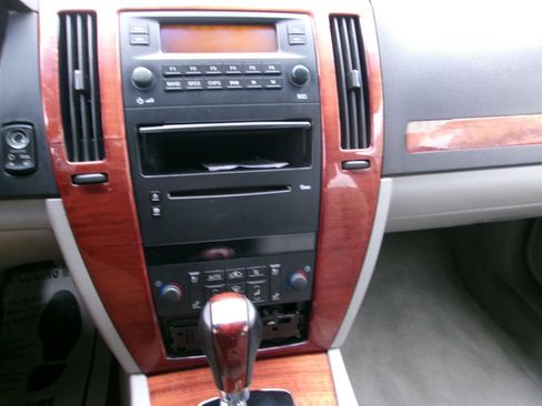 Used 2007 Cadillac STS w/ Preferred Equipment Group image 16