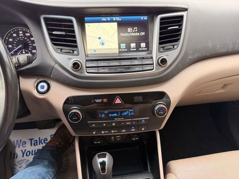 Used 2016 Hyundai Tucson Limited FWD image 16