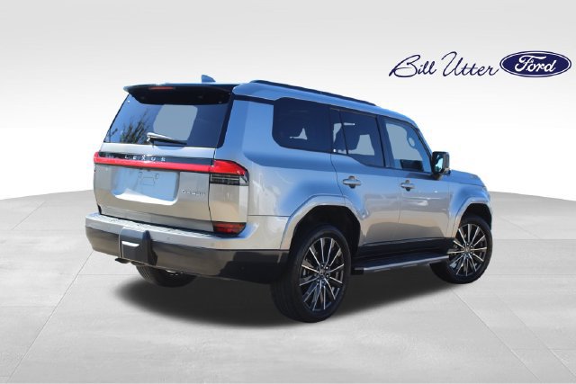 Used 2024 Lexus GX 550 w/ Accessory Package (Z1) AWD/4WD image 5
