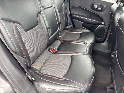 Used 2019 Jeep Compass Trailhawk AWD/4WD image 19