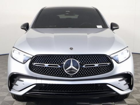 Used 2024 Mercedes-Benz GLC 300 4MATIC image 2