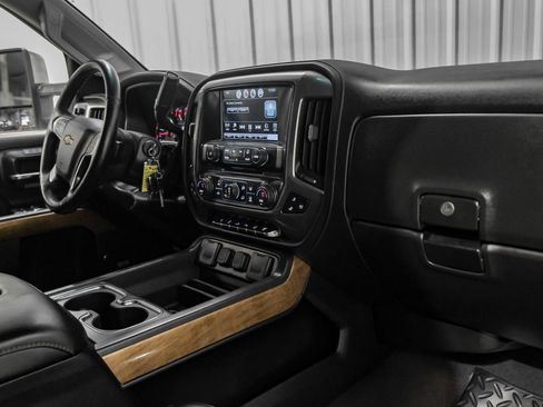 Used 2019 Chevrolet Silverado 3500 LTZ w/ Duramax Plus Package image 12