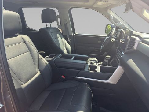 Used 2023 Toyota Tundra Limited AWD/4WD image 17