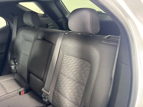 Used 2021 Chevrolet Equinox LT image 20