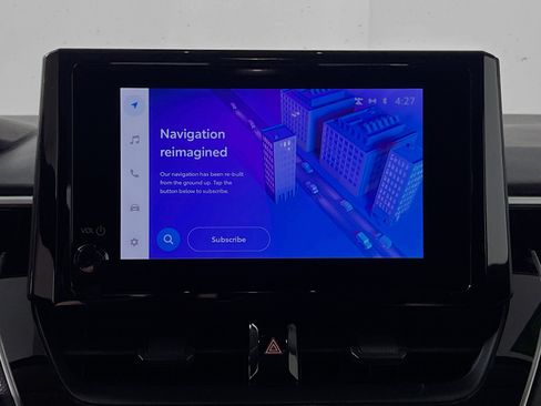 Used 2025 Toyota Corolla LE image 27