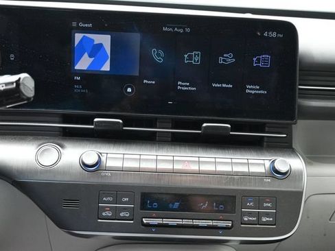 Used 2024 Hyundai Kona SEL AWD/4WD image 18