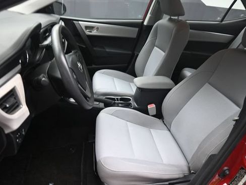 Used 2016 Toyota Corolla LE FWD image 18