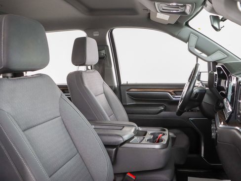 Used 2024 Chevrolet Silverado 2500 LT w/ Convenience Package AWD/4WD image 27