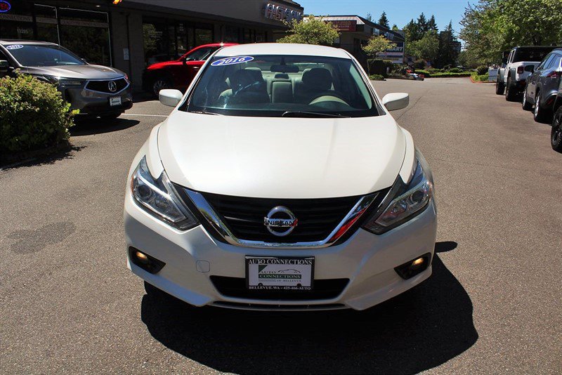 Used 2016 Nissan Altima 2.5 SV FWD image 7