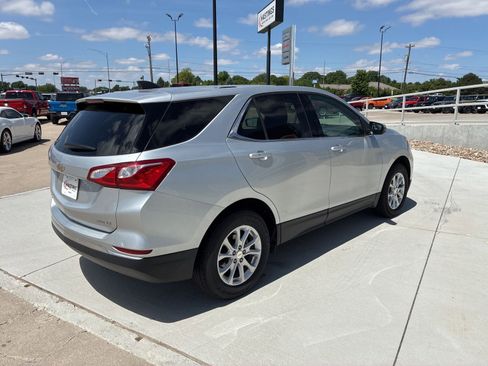 Used 2019 Chevrolet Equinox LT AWD/4WD image 6