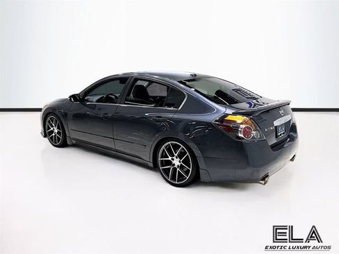 Used 2012 Nissan Altima 3.5 SR w/ Sport Pkg image 6