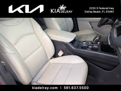 Used 2019 Cadillac XT4 Premium Luxury w/ Driver Awareness Package image 32