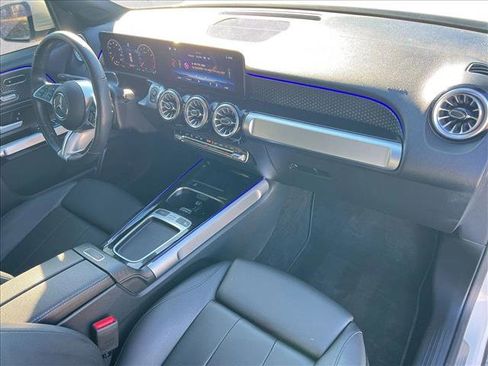 Used 2024 Mercedes-Benz GLB 250 4MATIC image 21