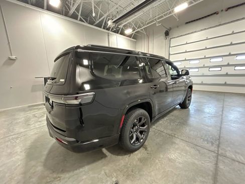 New 2026 Jeep Grand Wagoneer Limited AWD/4WD image 6