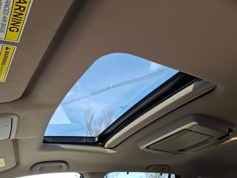 Used 2019 Honda Pilot Touring image 17