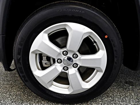 Used 2021 Jeep Compass Latitude image 18