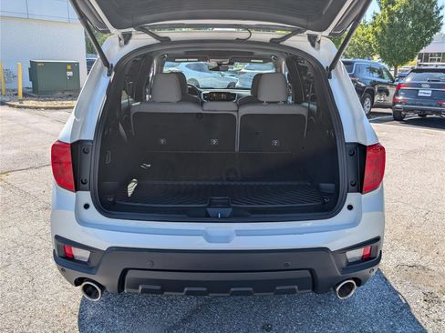 Used 2023 Honda Passport EX-L image 12