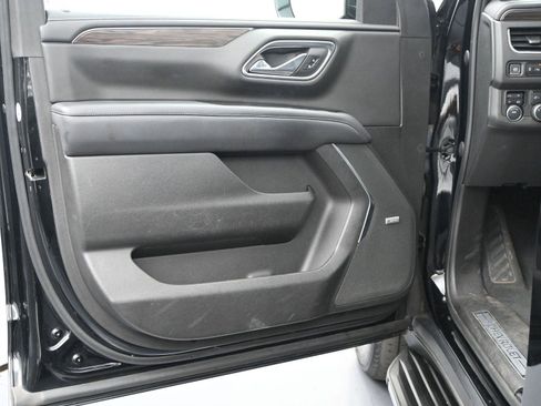 Used 2021 Chevrolet Tahoe LT image 11