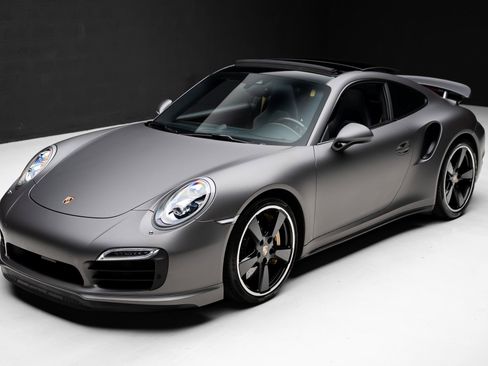 Used 2014 Porsche 911 Turbo S AWD/4WD image 5