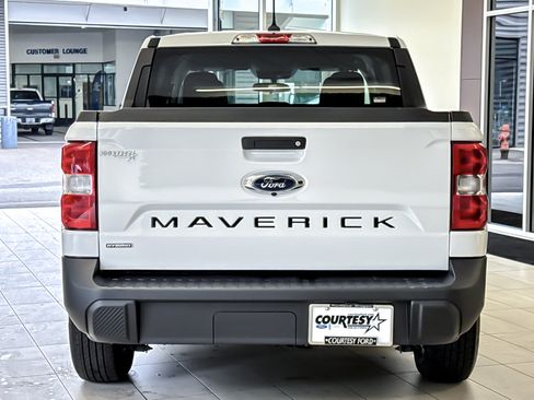 Used 2024 Ford Maverick XL FWD image 5