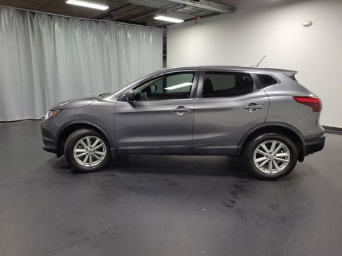 Used 2018 Nissan Rogue Sport S w/ S Appearance Package FWD image 5