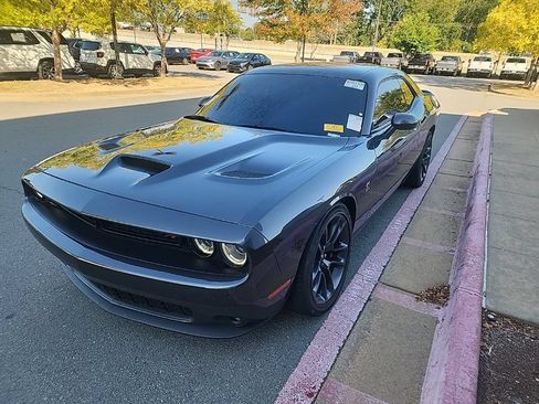 Used 2021 Dodge Challenger R/T Scat Pack RWD image 2