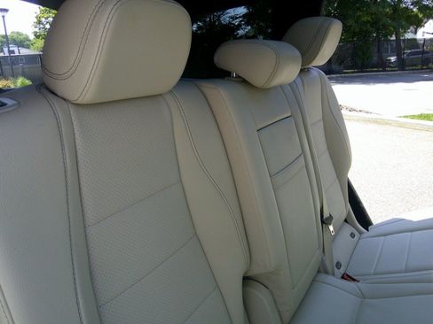 Used 2024 Mercedes-Benz GLS 450 4MATIC image 47