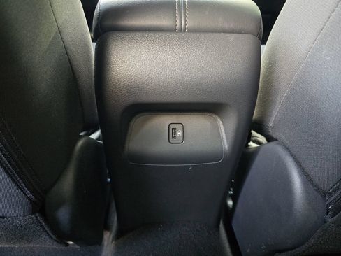 Used 2025 Nissan Sentra SV w/ All-Weather Package FWD image 25