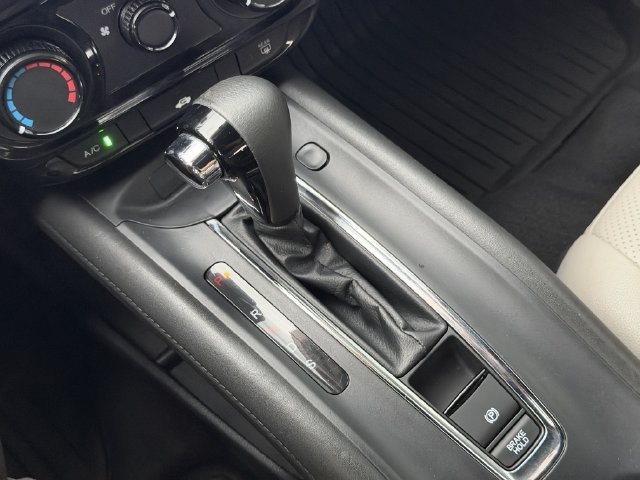 Used 2020 Honda HR-V Sport image 16