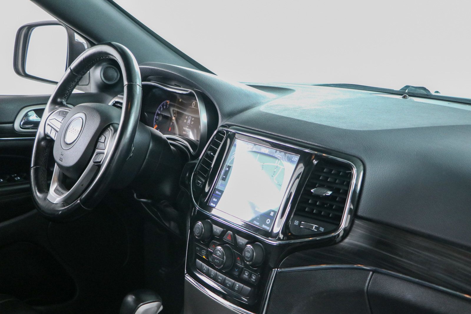 Used 2021 Jeep Grand Cherokee Limited RWD image 26