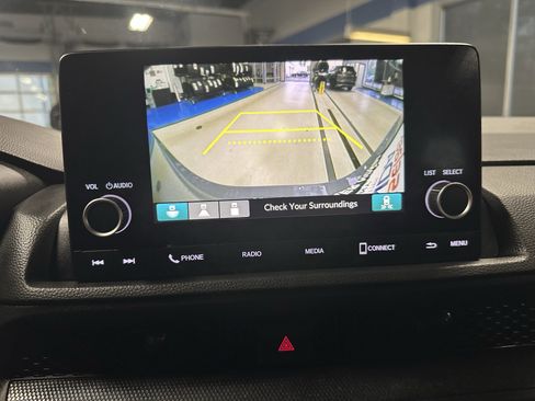 Used 2024 Honda CR-V EX image 12
