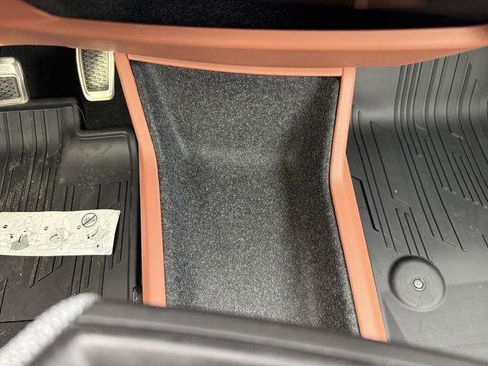 New 2025 Cadillac Optiq Sport 2 image 24