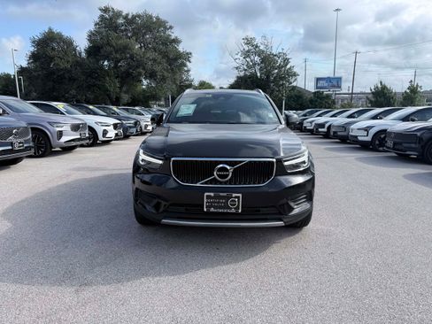 Used 2020 Volvo XC40 T5 Momentum w/ Protection Package AWD/4WD image 9