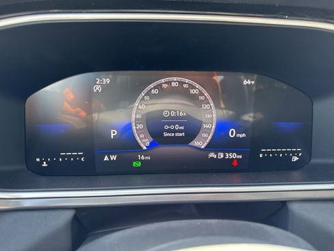 New 2026 Volkswagen Taos SE FWD image 40